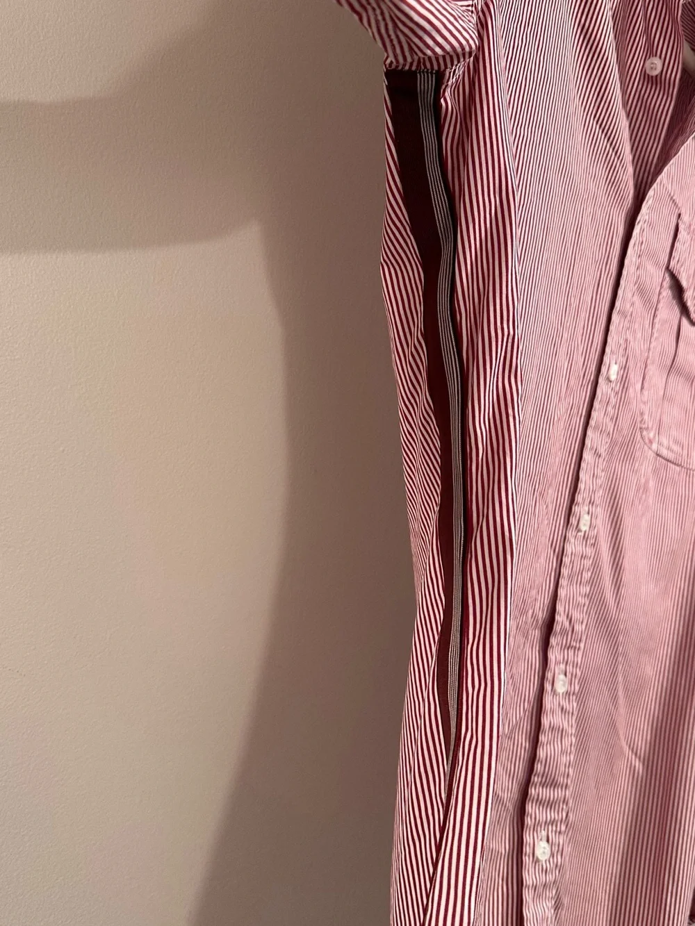 Gucci Red & White Stripe Button Shirt Side Stripe Skinny Fit Size 40 - 15 3/4